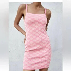 Zara Diamond Pattern Textured Knit Mini Dress NWOT Pink  Size Small